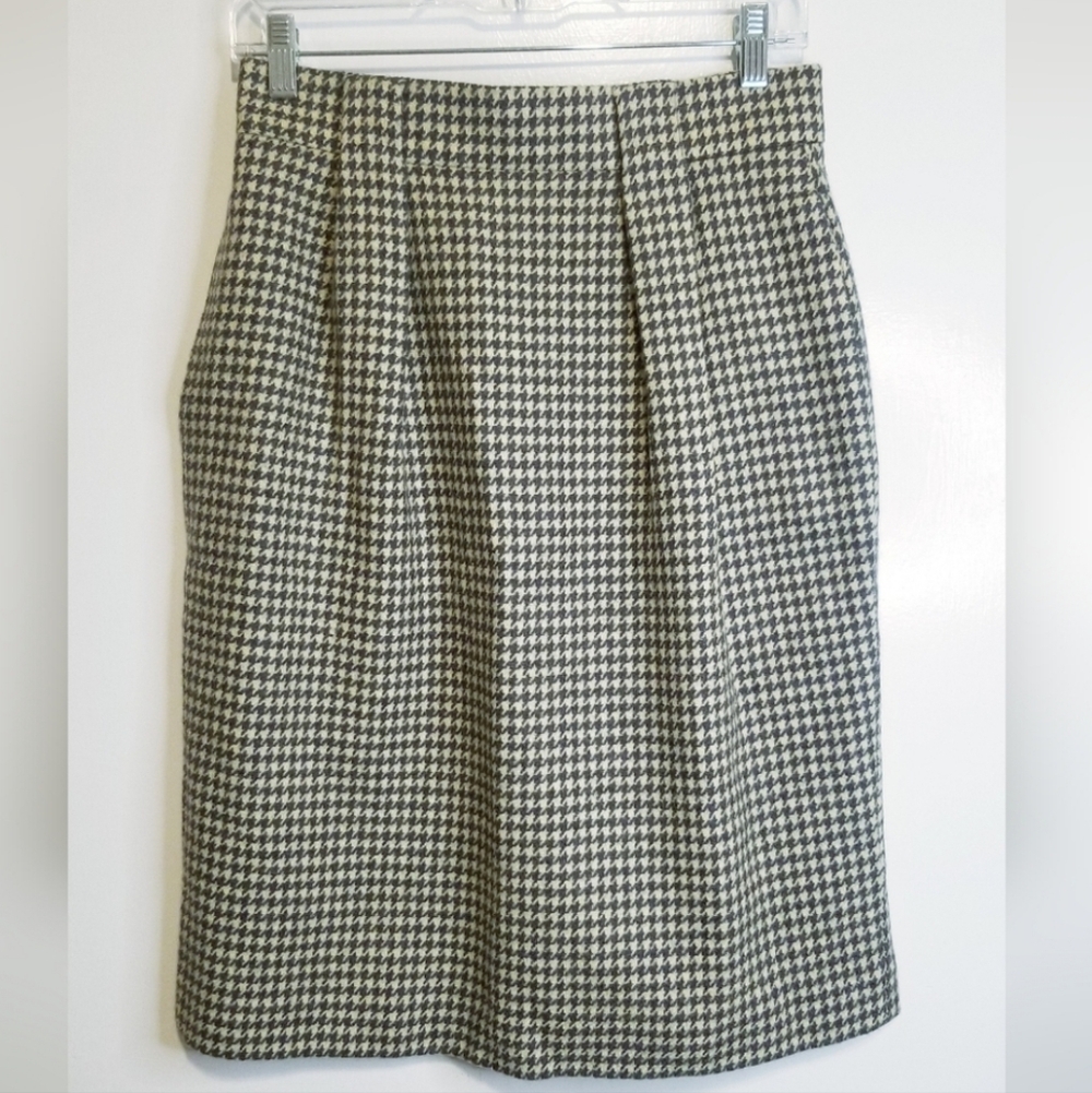 Vintage Jones New York Classic Houndstooth 100% Wool Pencil Skirt